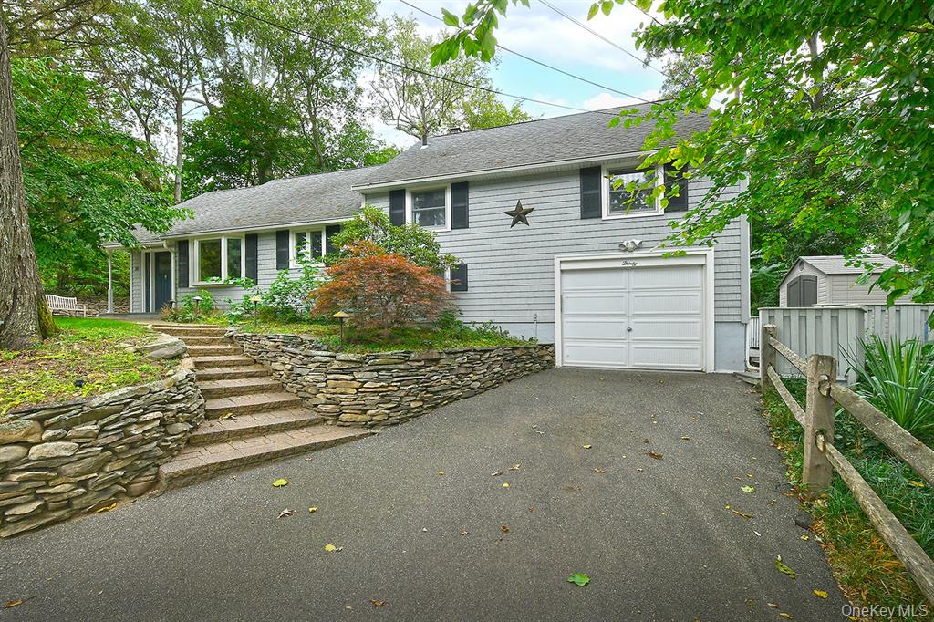 30 Tappen Drive