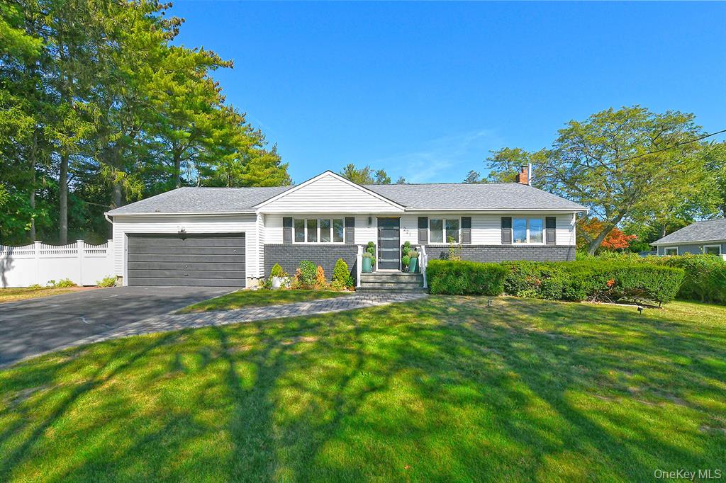 221 Burr Road